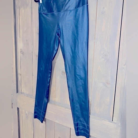 MPG Electric Blue Leggings - Picture 2 of 6